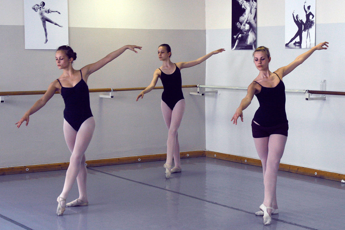 Young ballerina girls
